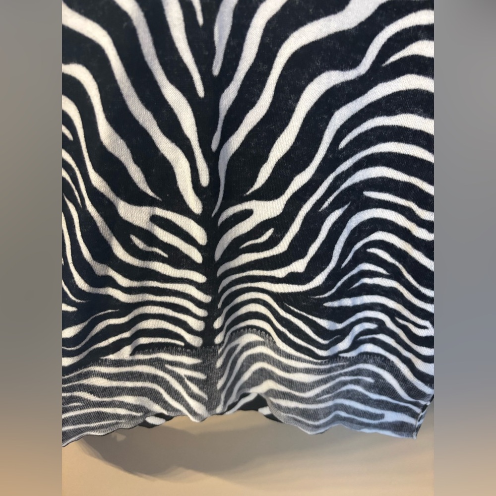 MICHAEL Michael Kors Women’s M zebra print sweater - Picture 3 of 9